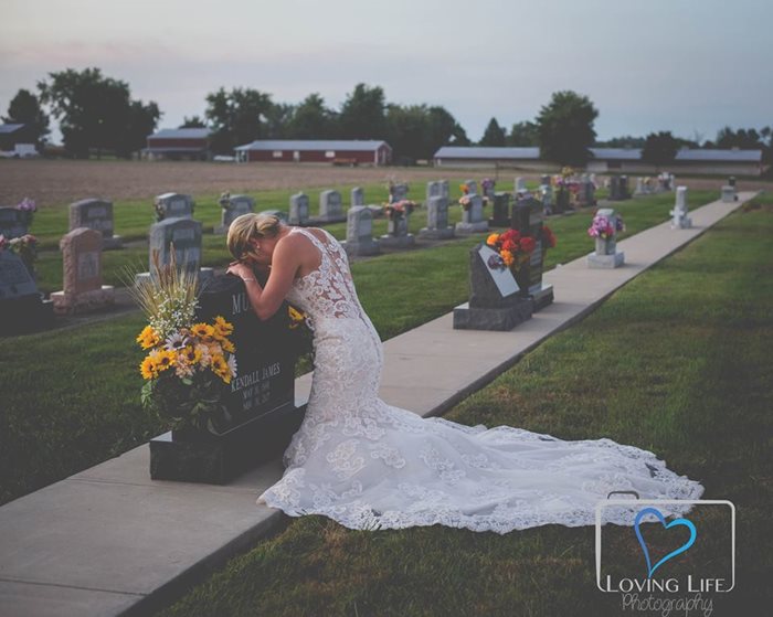 grieving bride visited groom's grave on the day they supposed to marry