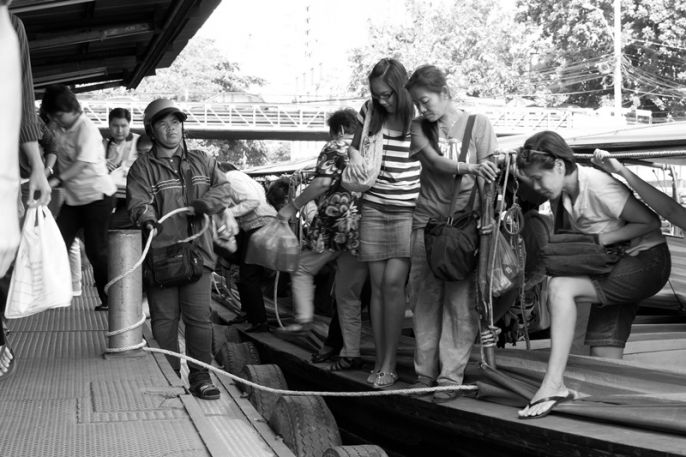 คมนาคมสั่งด่วนกรมเจ้าท่า กำชับคนขับจอดเรือให้สนิท พร้อมศึกษาการใช้ราวเหล็กกั้น