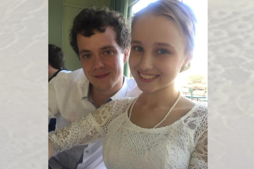 คู่รักจูงมือวิวาห์หวาน แม้รู้ไม่อาจอยู่ด้วยกันจนแก่เฒ่า เหตุเจ้าสาวป่วยมะเร็งระยะสุดท้าย