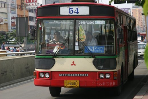 คนกรุงเตรียมกุมขมับ คมนาคมเตรียมทดลองเปลี่ยนเส้นทางรถเมล์ 8 สาย ส.ค.นี้