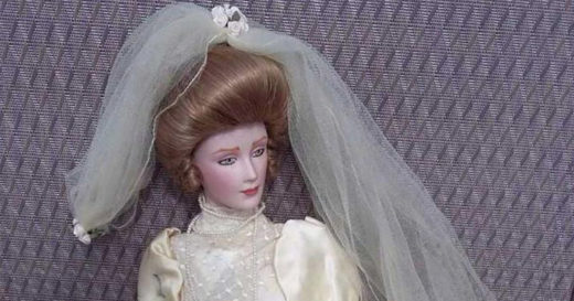 ผวาตุ๊กตาหลอน เจ้าของเจอเหตุการณ์ประหลาดหลังหลงซื้อมาจากร้านการกุศล