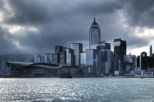 ฮ่องกงเจอไต้ฝุ่น ‘ฮาโตะ’ ซัดอ่วมหนัก ทางการเตือนภัยขั้นสูงสุดครั้งแรกในรอบ 5 ปี