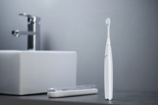 สะอาดเอี่ยมอ่องทุกซอกฟันด้วยเทคโนโลยีสุดไฮเทค ‘Oclean One’แปรงสีฟันติดบลูทูธ