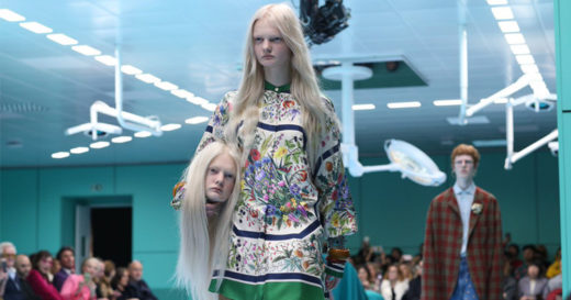 เกือบหวีดดด! นางแบบ-นายแบบ Gucci หิ้้วหัวตัวเองเดินในงาน Milan Fashion Week