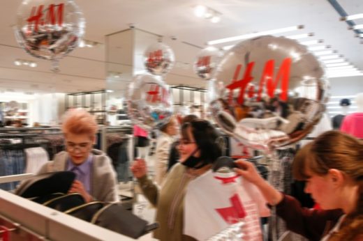 แบรนด์แฟชั่น H&M เปิดตัวร้าน AFound โละสินค้าค้างสต็อก ลดเลยทุกชิ้นตลอดปี!