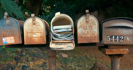 อย่างนี้ก็ได้เหรอ บุรุษไปรษณีย์ดองจดหมายกองพะเนินไว้ร่วม 3 ปี ประชดเงินเดือนน้อย!?