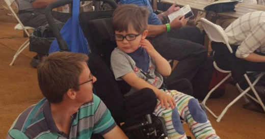 หนูน้อยวัย 4 ขวบ ป่วยโรคหายาก ทำสมองเสื่อมก่อนวัย ร่างกายค่อยๆ ทรุดโทรม