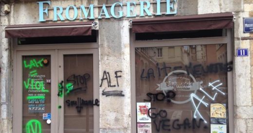 ผู้ค้าเนื้อในฝรั่งเศสร้องรัฐบาลรักษาความปลอดภัยหลังถูก “วีแกนหัวรุนแรง” คุกคาม