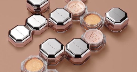 Fairy Bomb Shimmer Powders ไอเทมใหม่ให้ผิวสวยวิ้งจาก Fenty Beauty