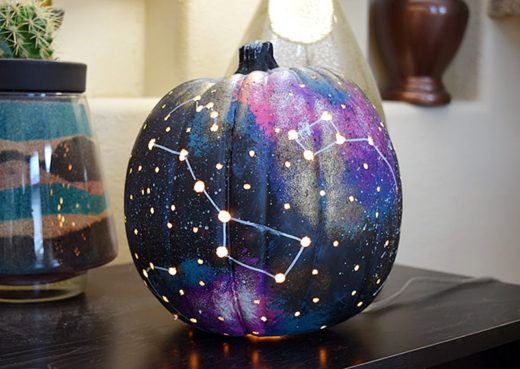 ชวนมาแต่งบ้านคืนฮัลโลวีนด้วยตะเกียงฟักทอง Jack O’ Lantern เวอร์ชั่นทันสมัย