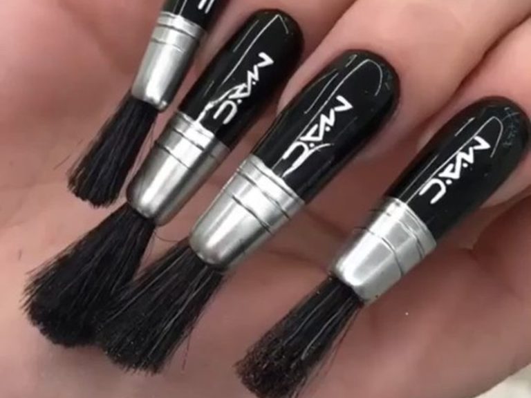 เก๋ไม่ซ้ำใคร! ไอเดียแต่งเล็บเป็นแปรงแต่งหน้า แหวกแนวแถมมีประโยชน์